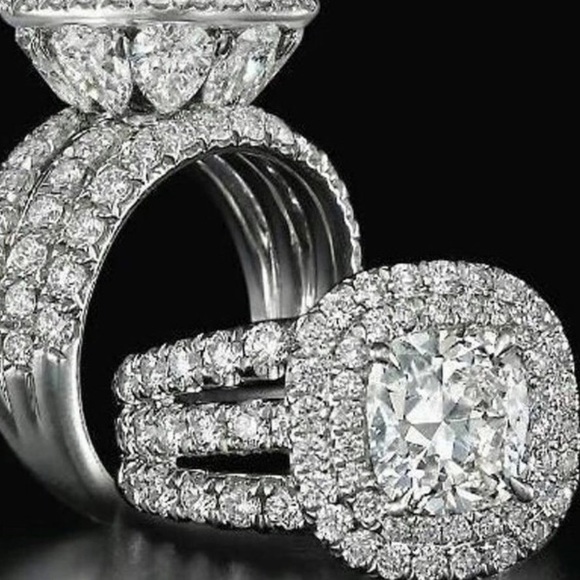 💍 Marked ⬇️ Luxury Sterling silver diamond halo ring - Picture 3 of 6